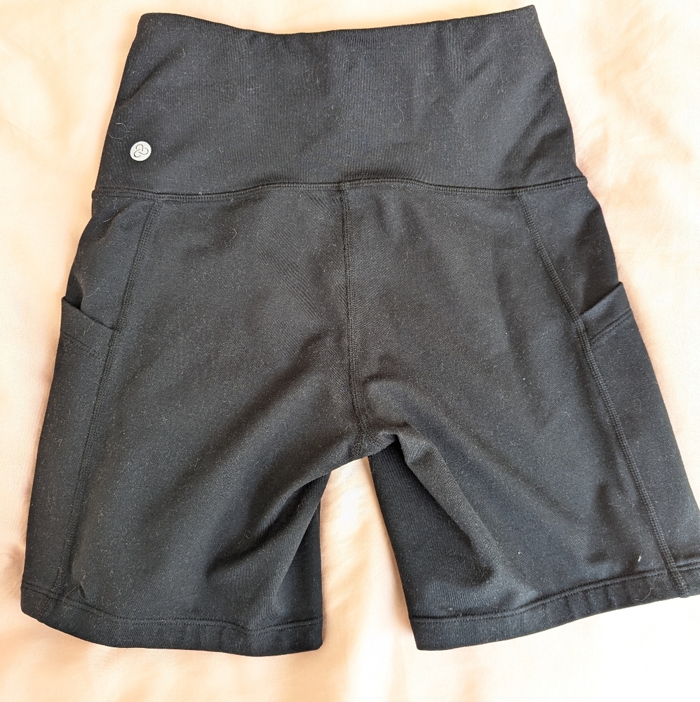 High waisted bike shorts